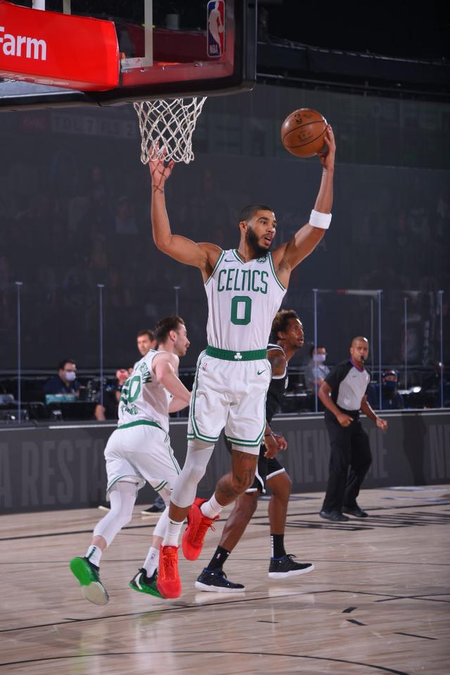 转会市场的 转会市场的