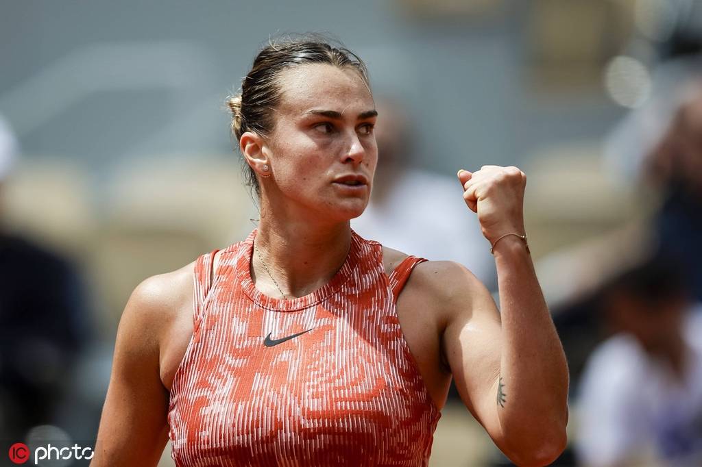 一片欢呼之 一片欢呼之